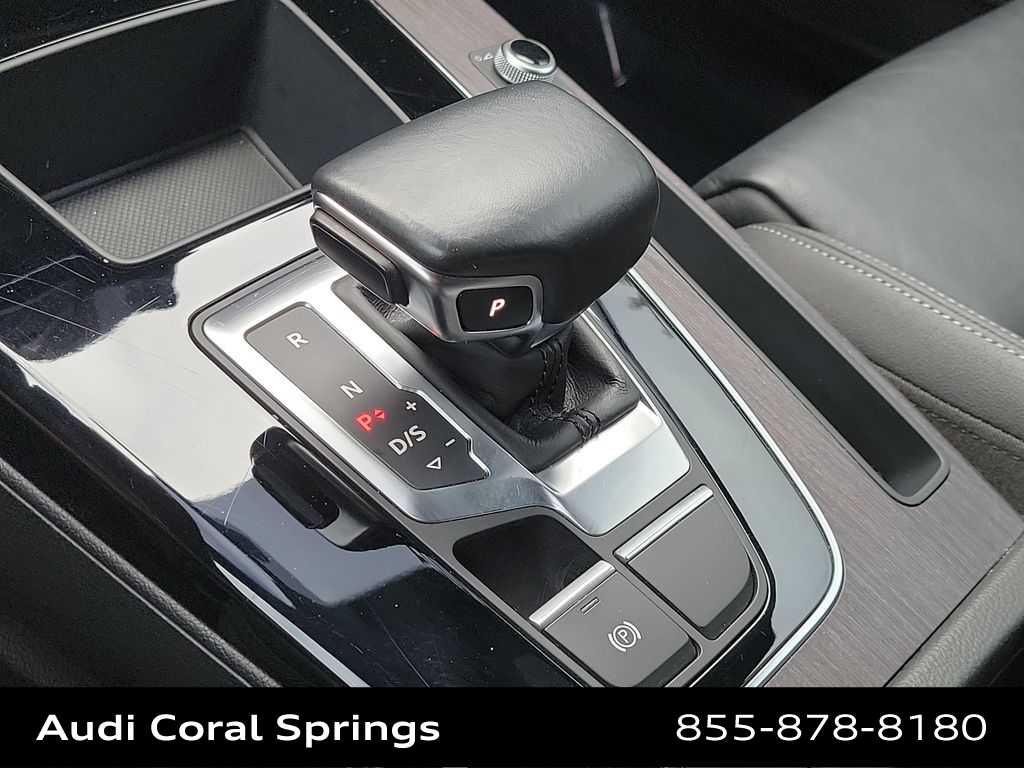 Thumbnail: 2021 Audi Q5 - 25