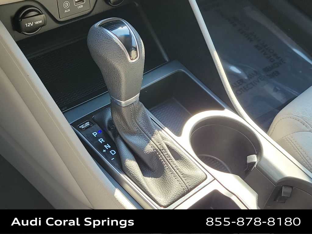 Thumbnail: 2018 Hyundai Tucson - 25