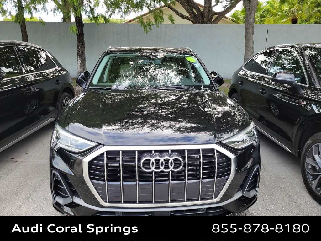 Thumbnail: 2025 Audi Q3 - 9