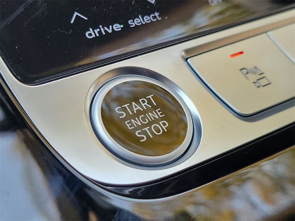 Thumbnail: 2026 Audi Q8 - 19