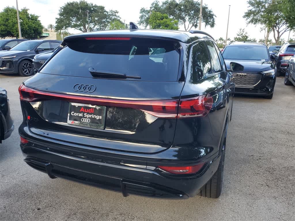 Thumbnail: 2025 Audi SQ6 e-tron - 4