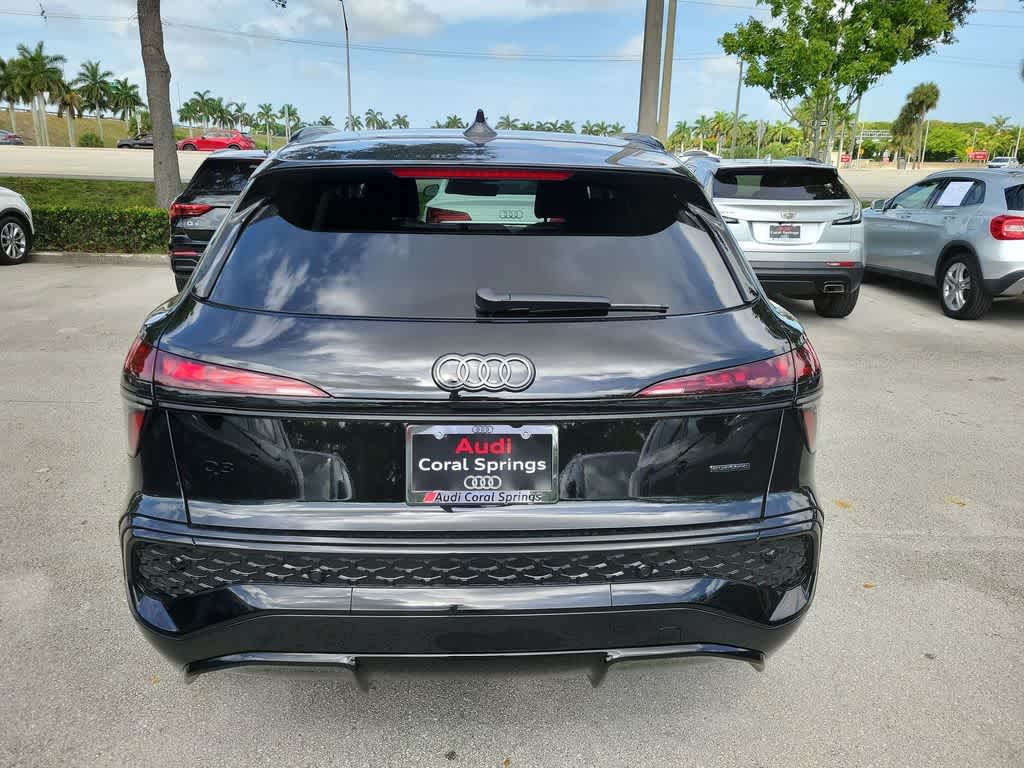 Thumbnail: 2026 Audi Q3 - 5
