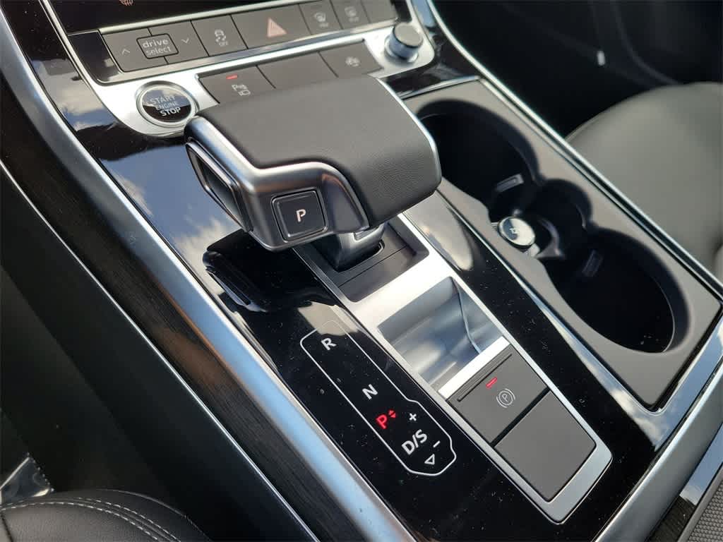 Thumbnail: 2026 Audi Q7 - 17