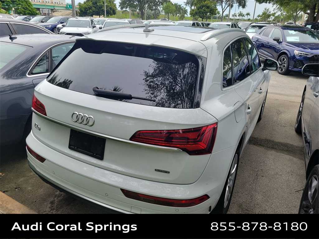 Thumbnail: 2022 Audi Q5 - 10