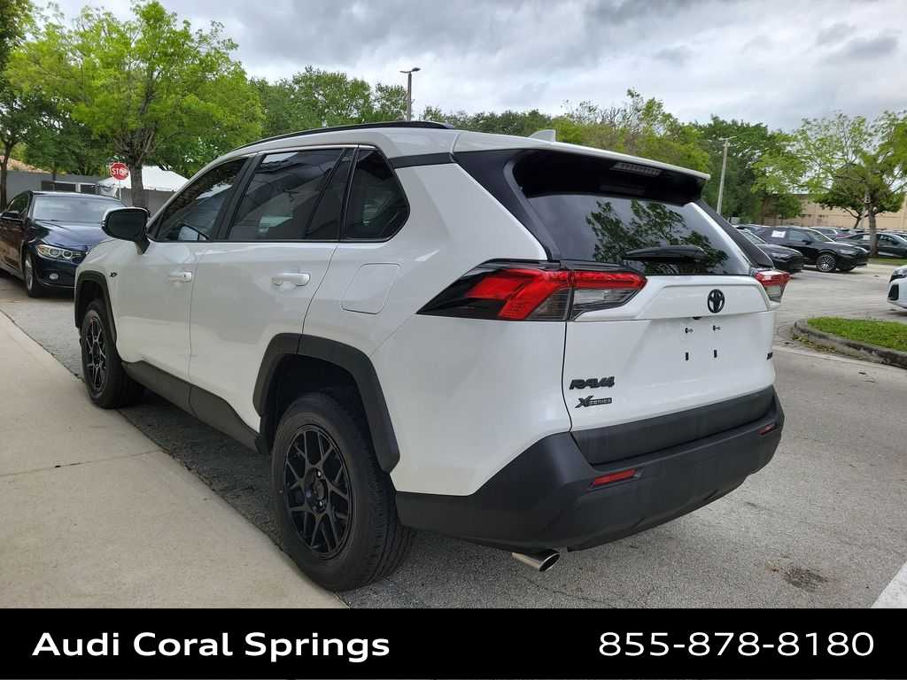 Thumbnail: 2023 Toyota RAV4 - 12