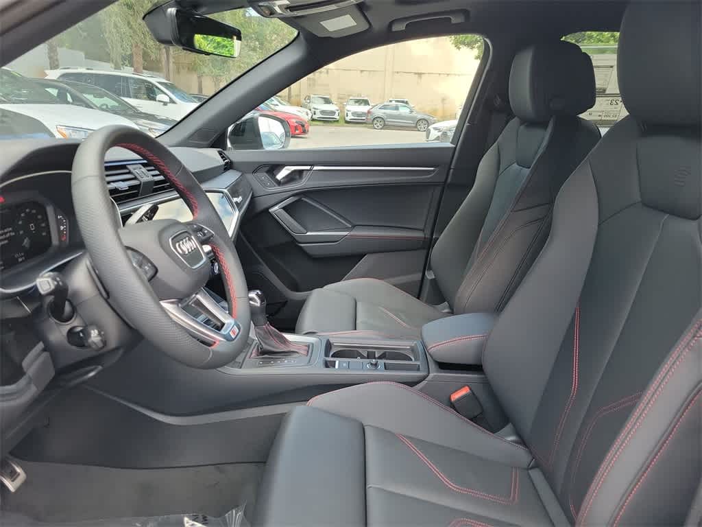 Thumbnail: 2025 Audi Q3 - 11