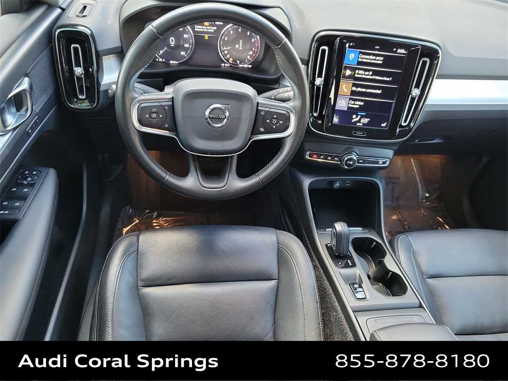 Thumbnail: 2020 Volvo XC40 - 10