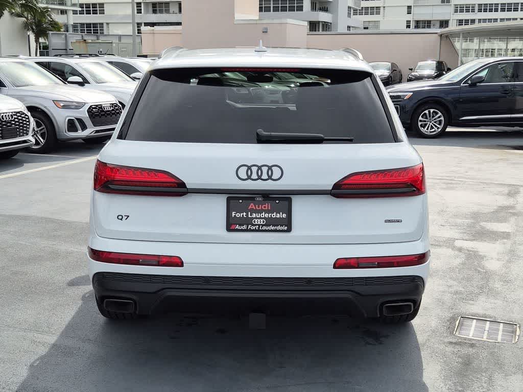 Thumbnail: 2026 Audi Q7 - 5
