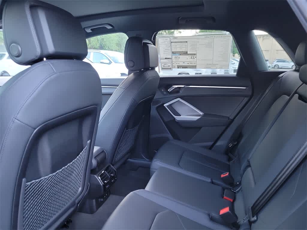 Thumbnail: 2025 Audi Q3 - 12