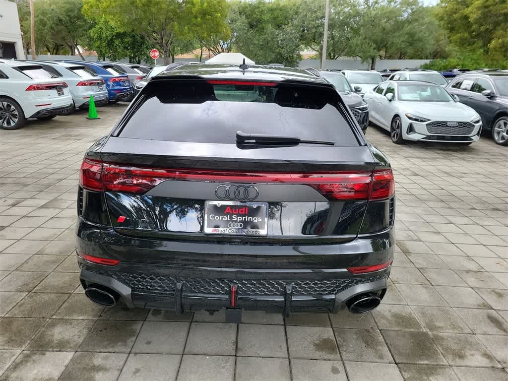 Thumbnail: 2026 Audi RS Q8 - 13