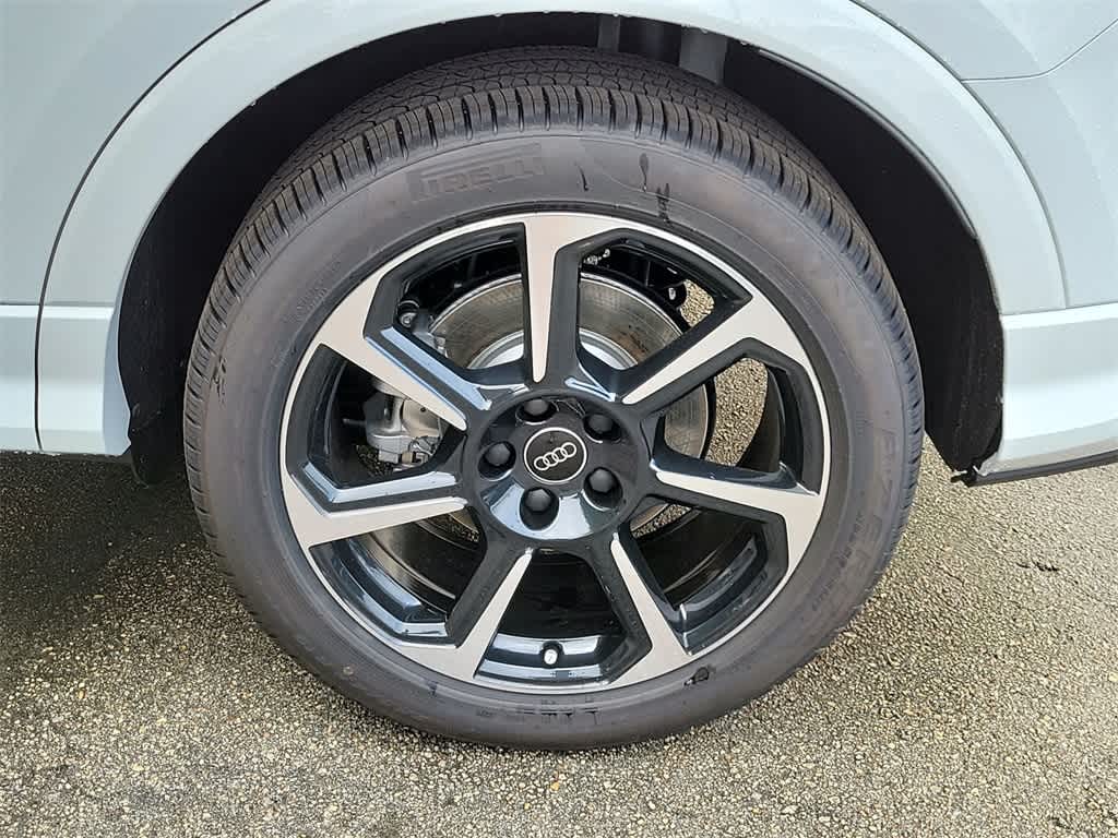 Thumbnail: 2025 Audi Q3 - 8