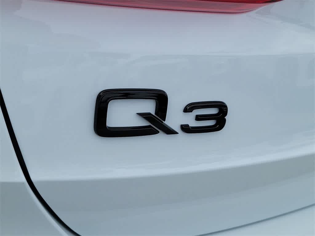 Thumbnail: 2025 Audi Q3 - 15