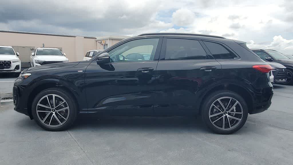 Thumbnail: 2026 Audi Q5 - 3