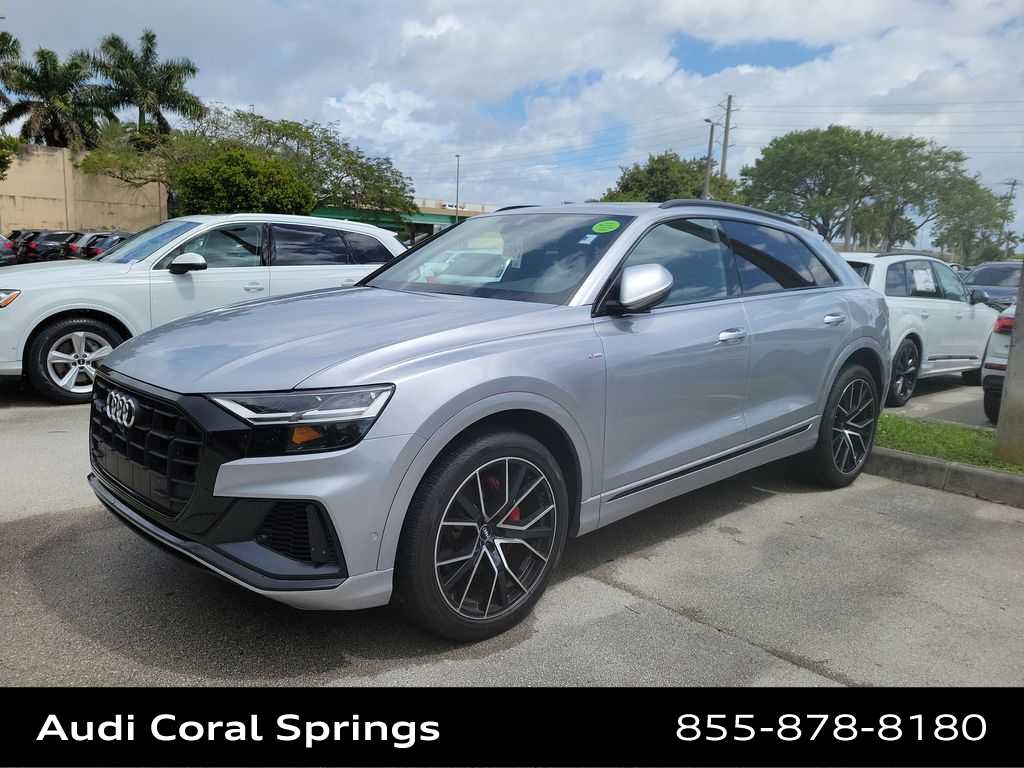 Thumbnail: 2021 Audi Q8 - 3