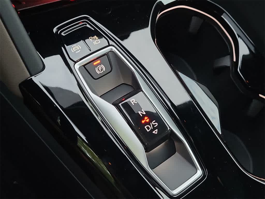 Thumbnail: 2025 Audi Q5 - 17