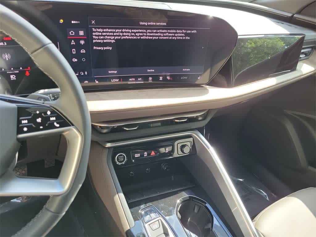 Thumbnail: 2025 Audi Q5 - 16