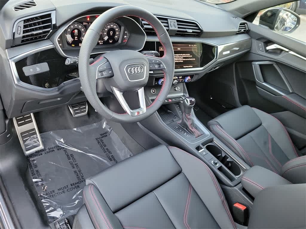 Thumbnail: 2025 Audi Q3 - 10