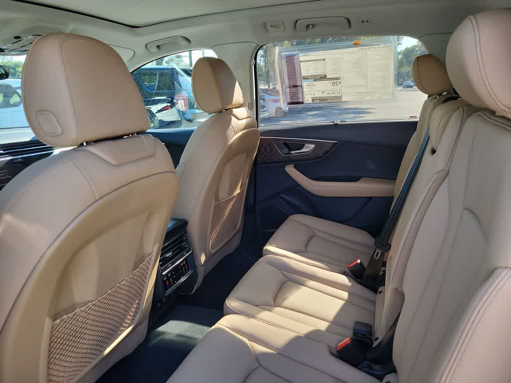 Thumbnail: 2026 Audi Q7 - 20