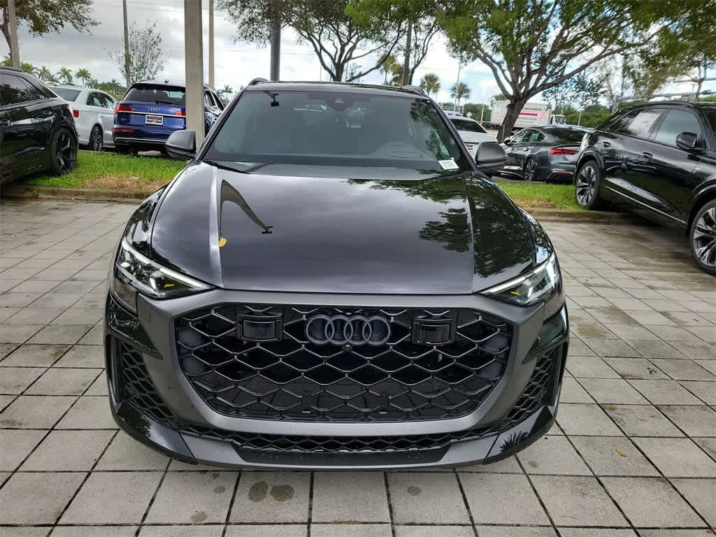 Thumbnail: 2026 Audi RS Q8 - 14