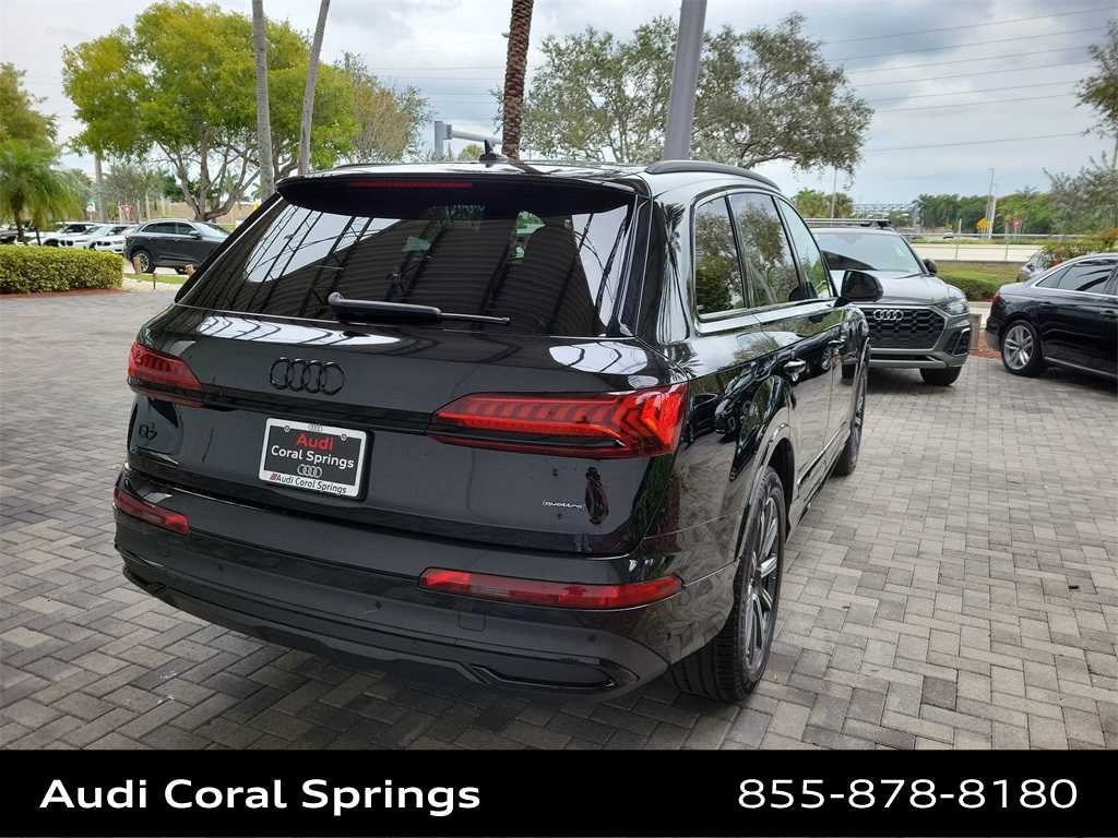 Thumbnail: 2023 Audi Q7 - 8