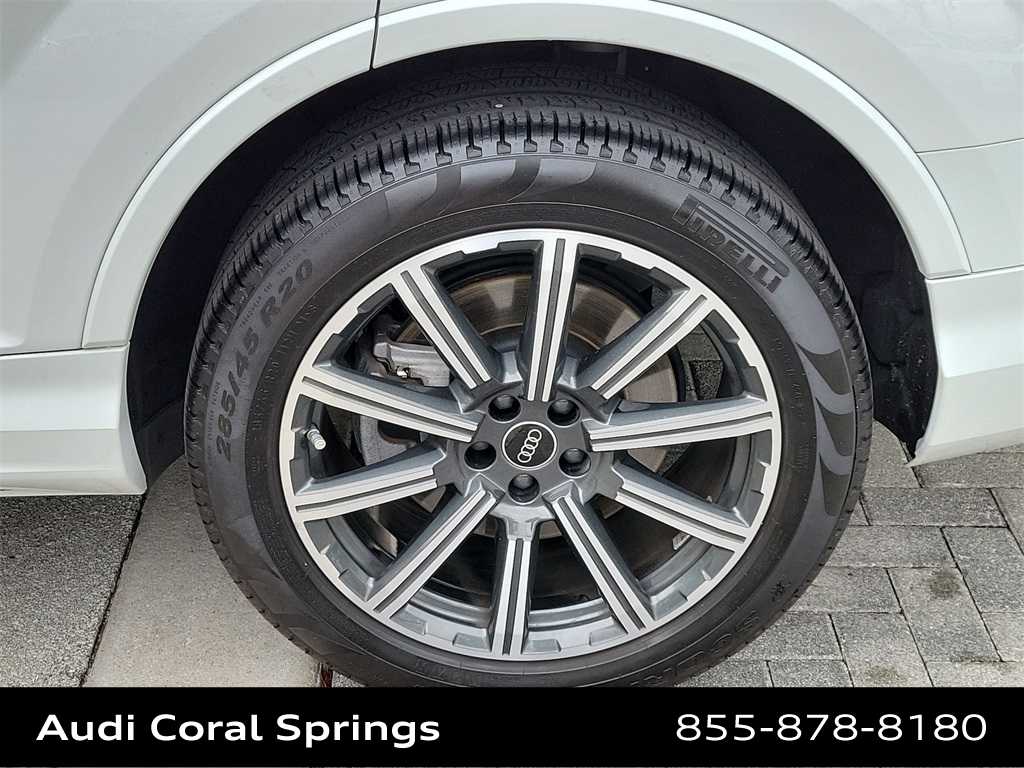 Thumbnail: 2023 Audi Q7 - 16