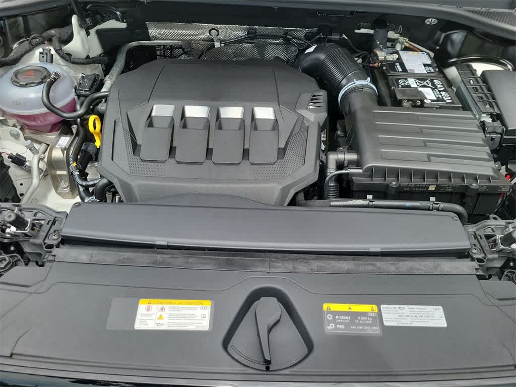 Thumbnail: 2025 Audi Q3 - 17