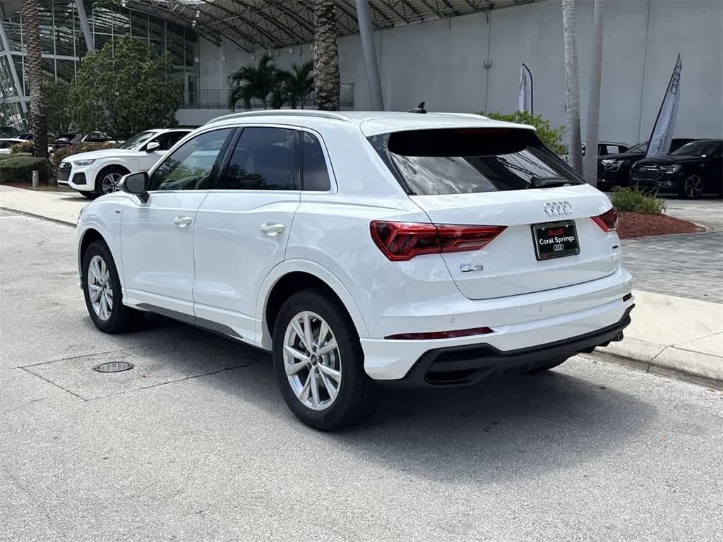 Thumbnail: 2025 Audi Q3 - 18