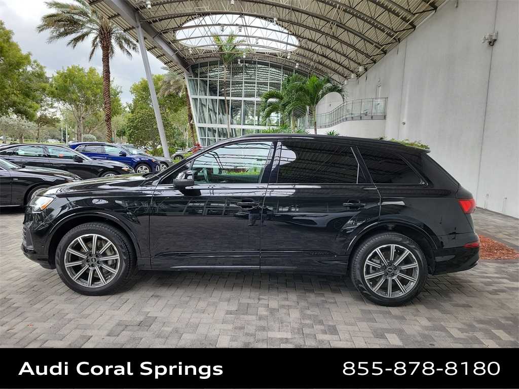 Thumbnail: 2023 Audi Q7 - 11