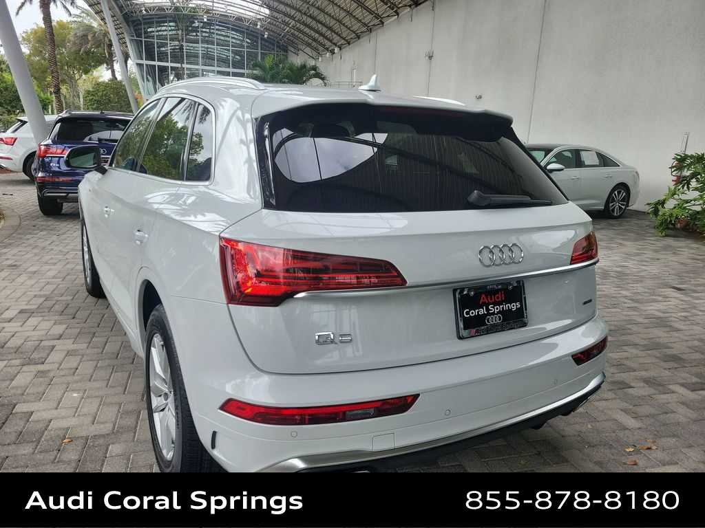 Thumbnail: 2022 Audi Q5 - 12
