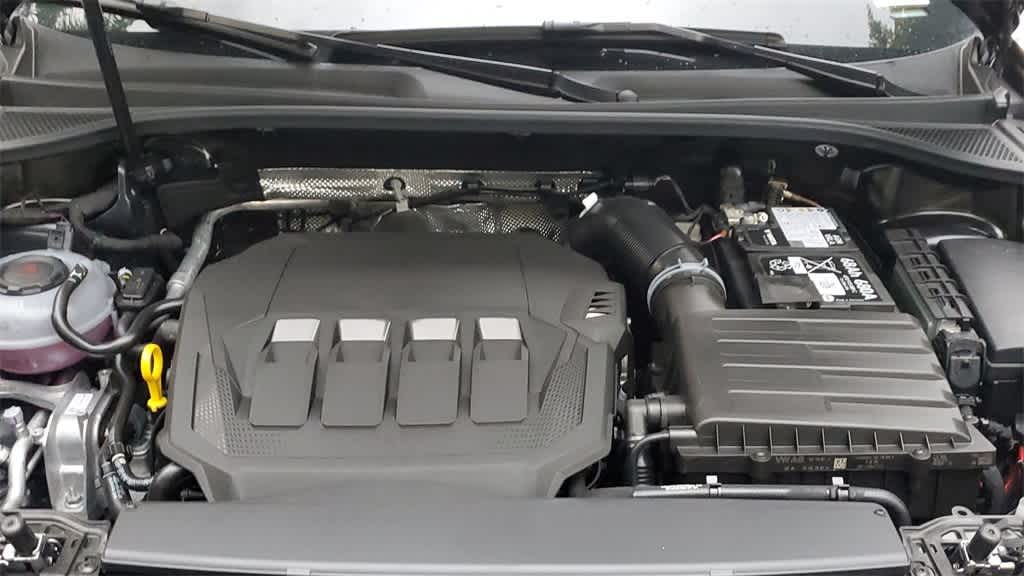 Thumbnail: 2025 Audi Q3 - 17