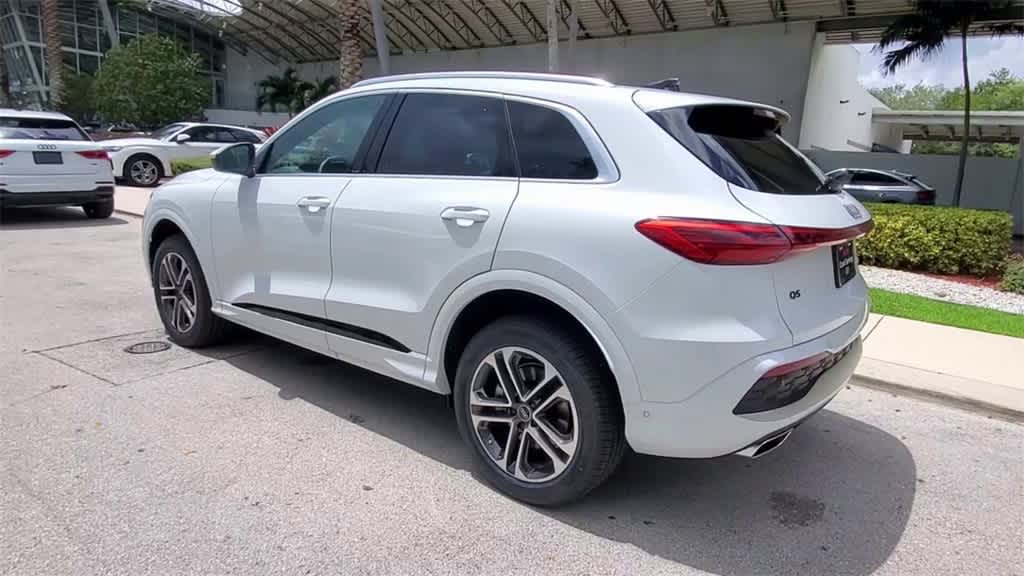 Thumbnail: 2025 Audi Q5 - 6