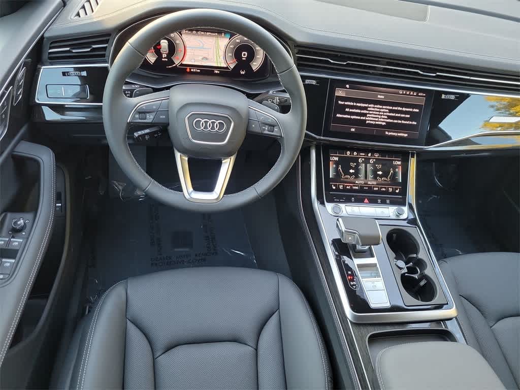 Thumbnail: 2026 Audi Q8 - 10