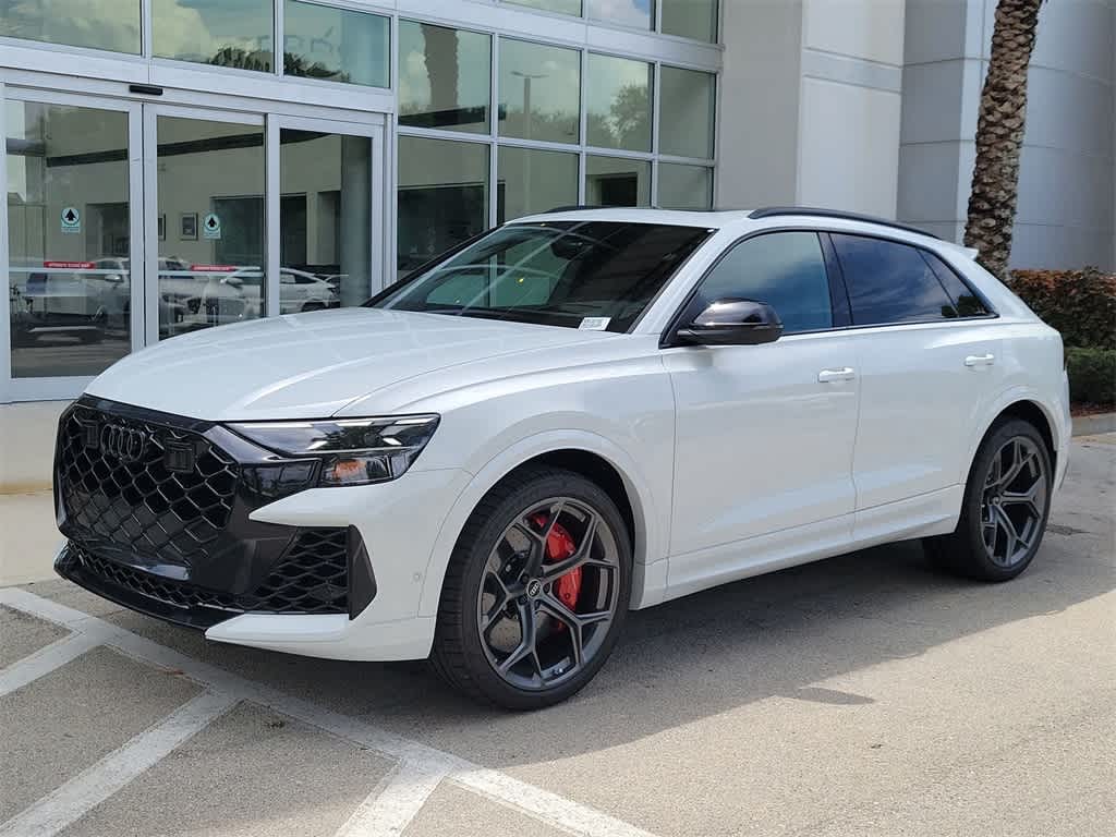 Thumbnail: 2025 Audi RS Q8 - 4