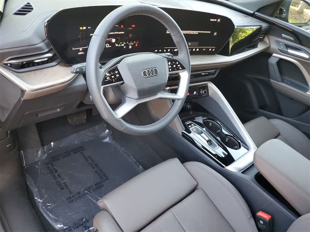 Thumbnail: 2025 Audi Q5 - 10