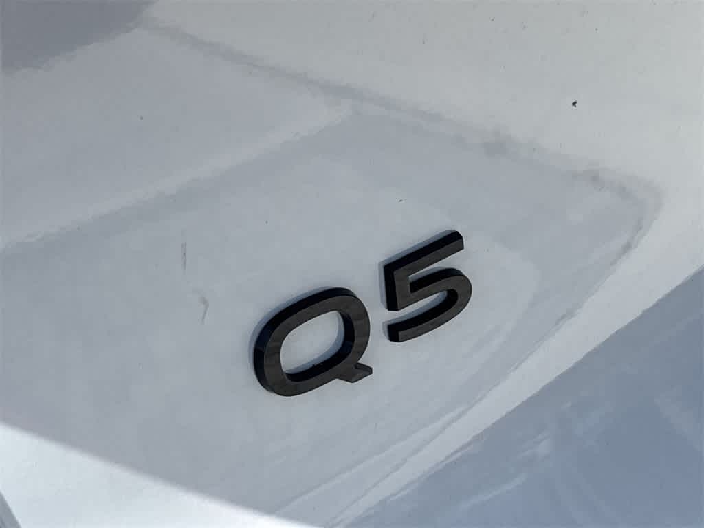 Thumbnail: 2025 Audi Q5 - 21