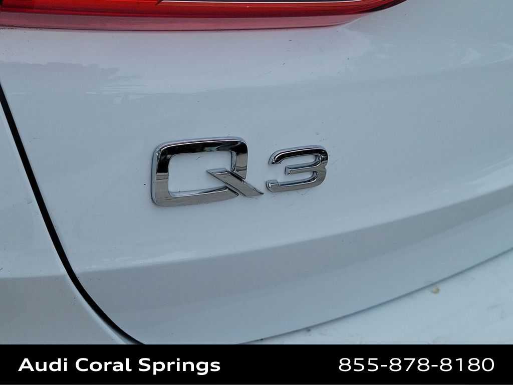 Thumbnail: 2025 Audi Q3 - 14
