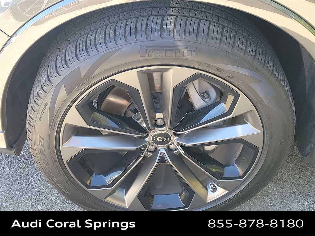 Thumbnail: 2025 Audi Q7 - 21