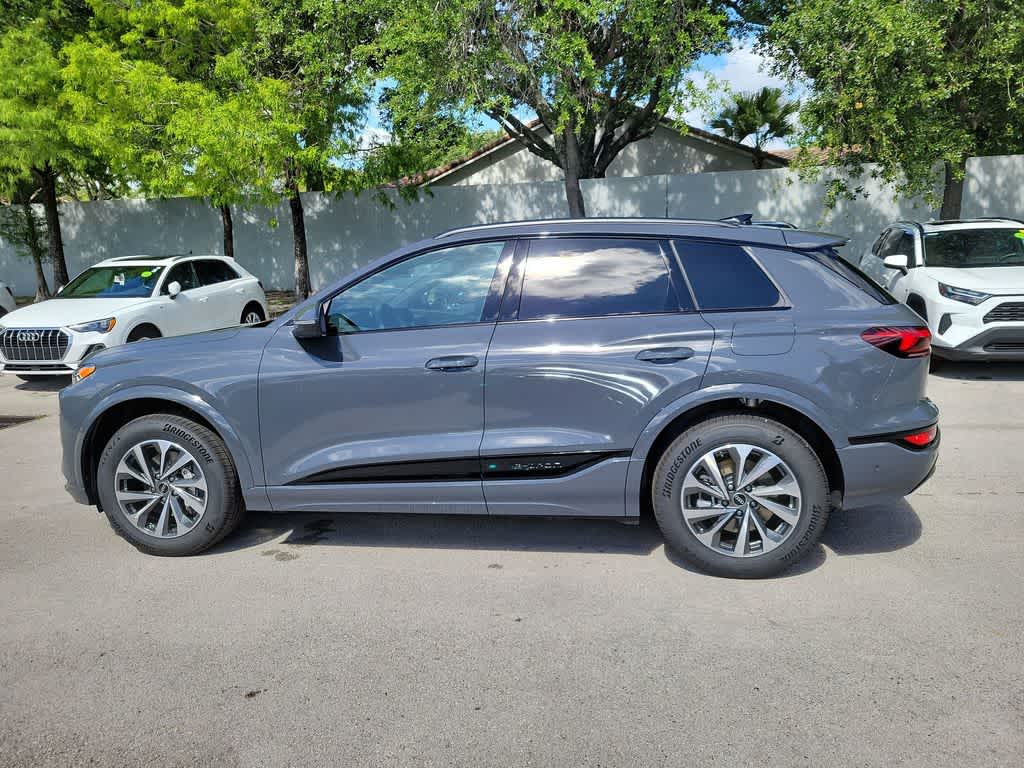 Thumbnail: 2027 Audi Q6 e-tron - 5