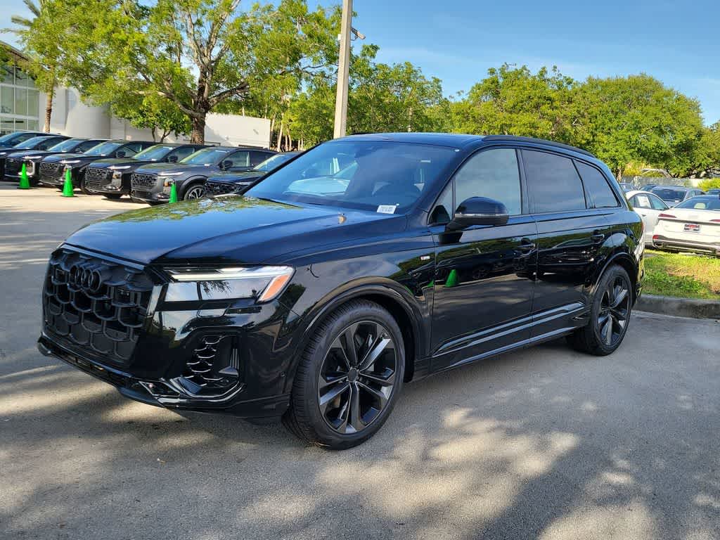 Thumbnail: 2026 Audi Q7 - 4
