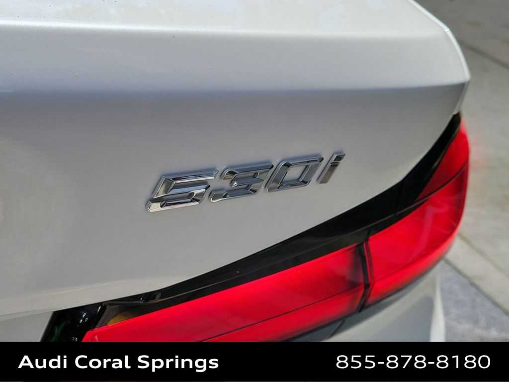 Thumbnail: 2021 BMW 5 Series - 15