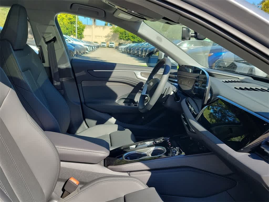 Thumbnail: 2026 Audi A6 - 14