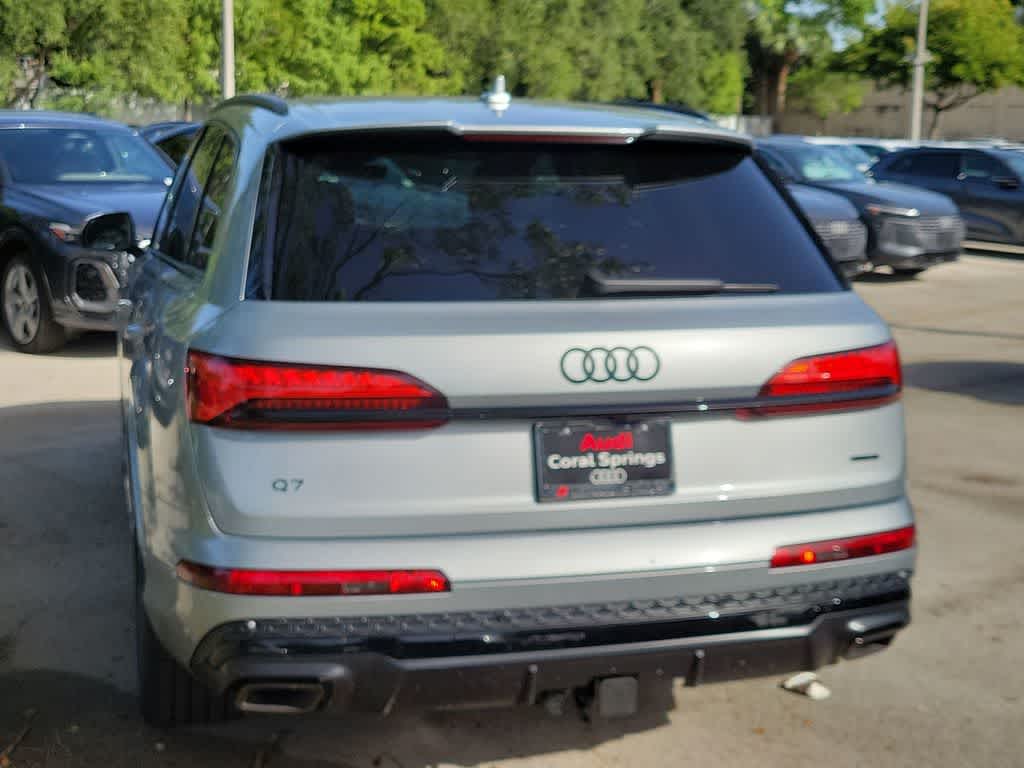 Thumbnail: 2026 Audi Q7 - 4
