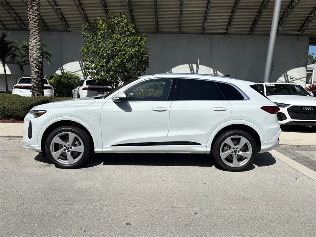 Thumbnail: 2025 Audi Q5 - 17