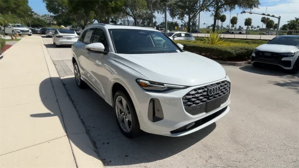 Thumbnail: 2025 Audi Q5 - 2