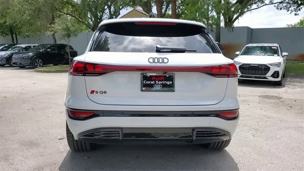 Thumbnail: 2025 Audi SQ6 e-tron - 7