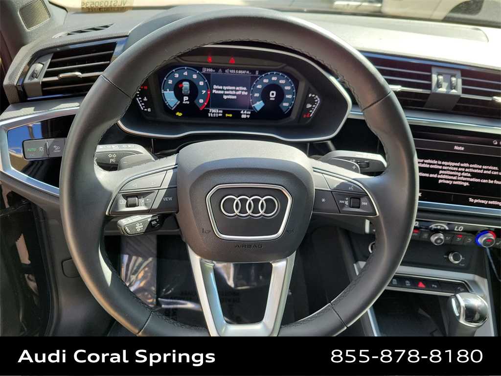 Thumbnail: 2025 Audi Q3 - 15