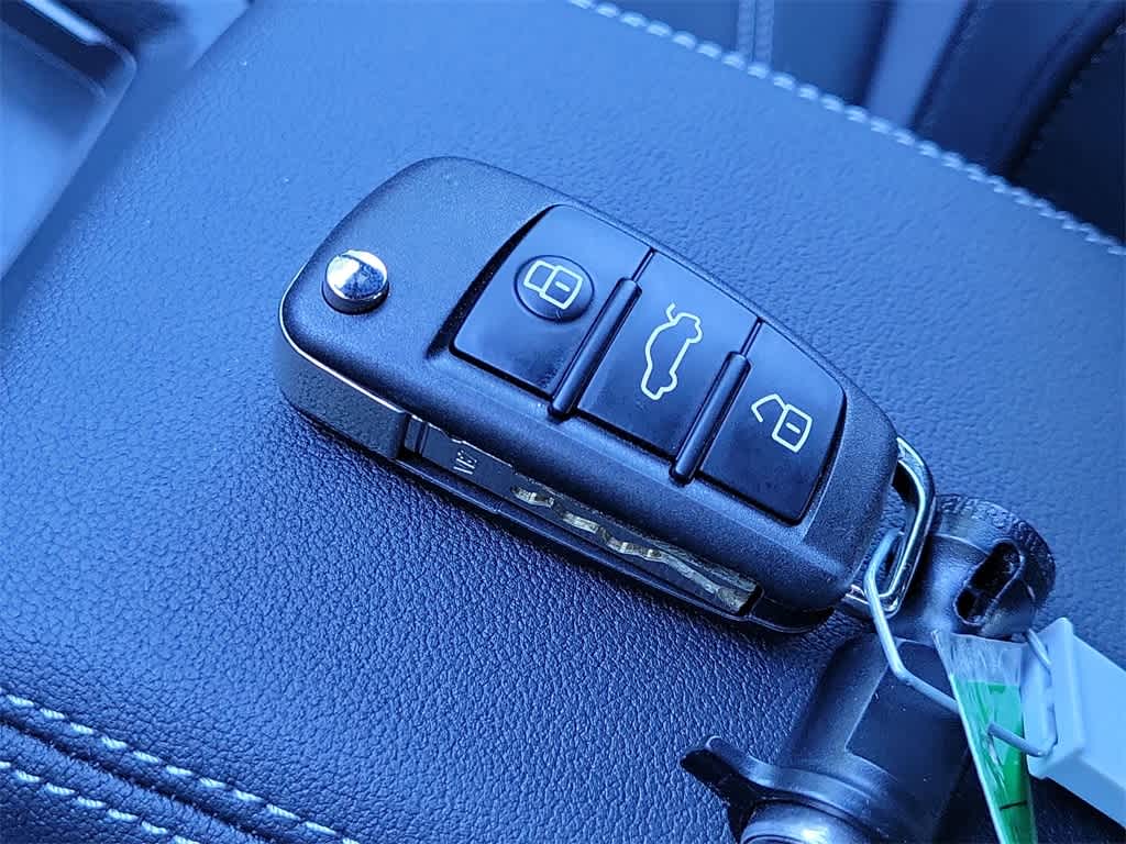 Thumbnail: 2025 Audi Q3 - 28