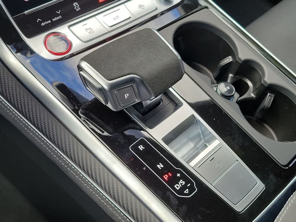 Thumbnail: 2026 Audi RS Q8 - 25