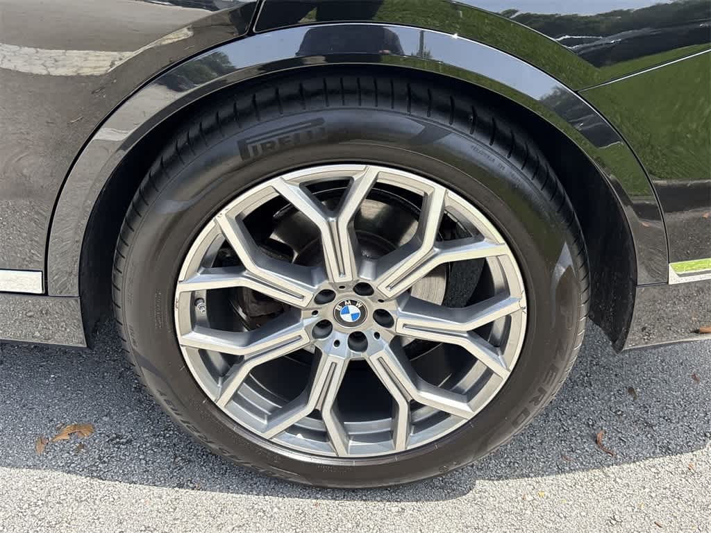 2023 BMW X7 xDrive40i 22