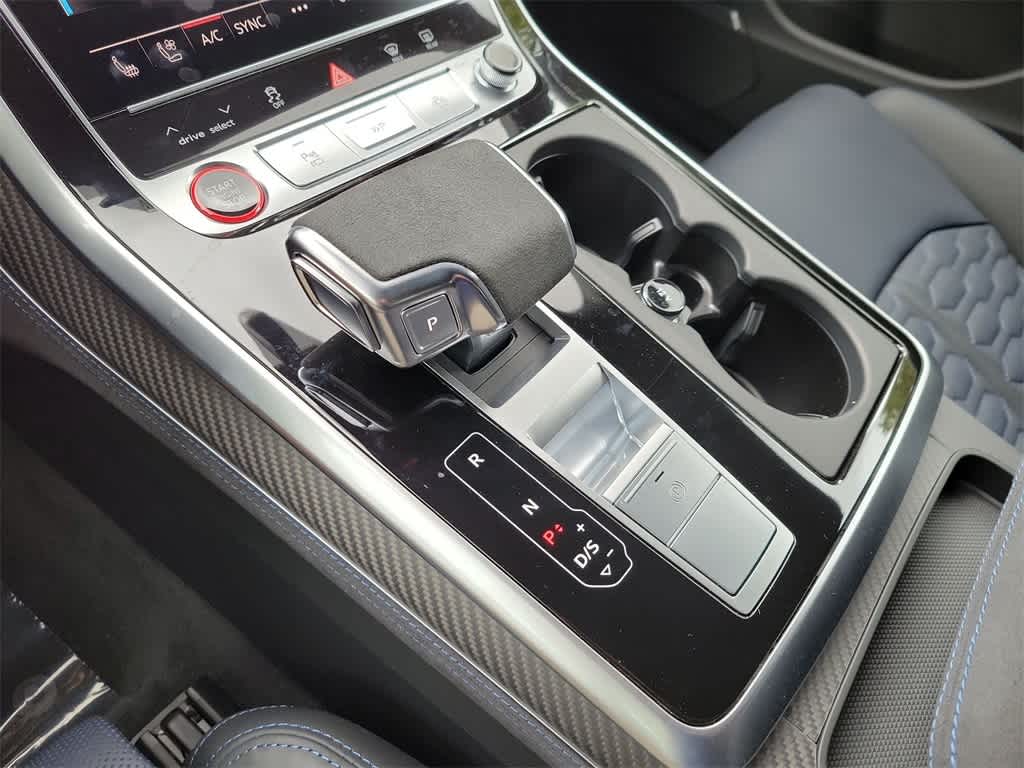 Thumbnail: 2026 Audi RS Q8 - 25